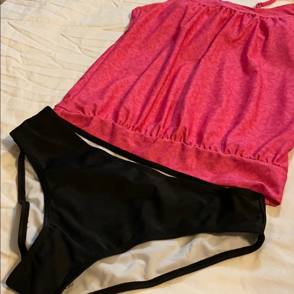 Swimming suit